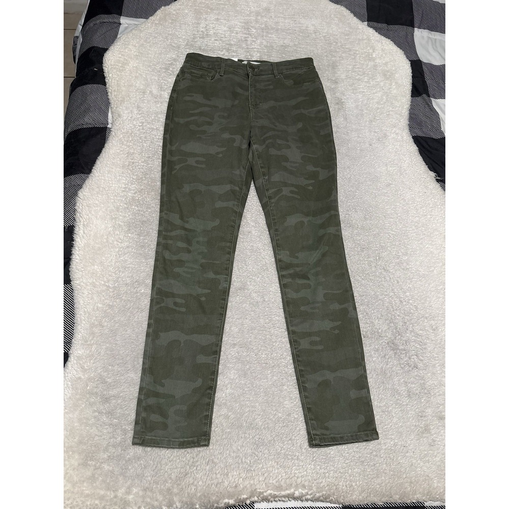 Social Standard by Sanctuary Green Camo Skinny Jeans High Rise Sz 6/28 5-Pocket